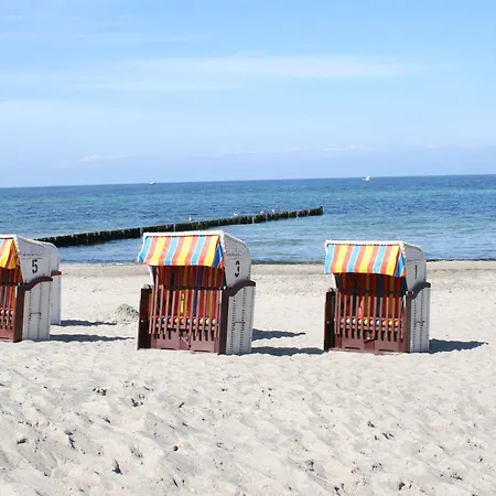 Lovely In K Hlungsborn Near Sea